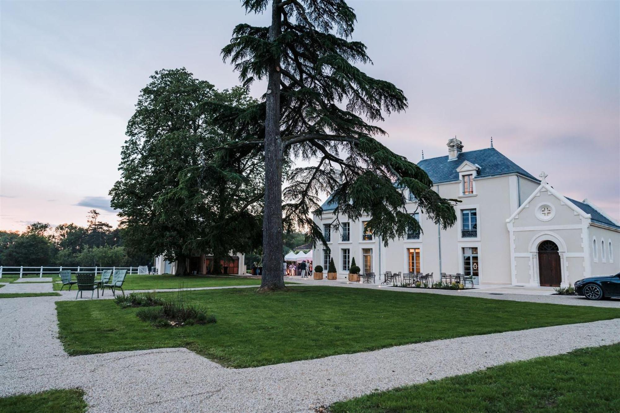 Hotel Domaine De L'Ecorcerie Fontaine-le-Comte Exteriér fotografie